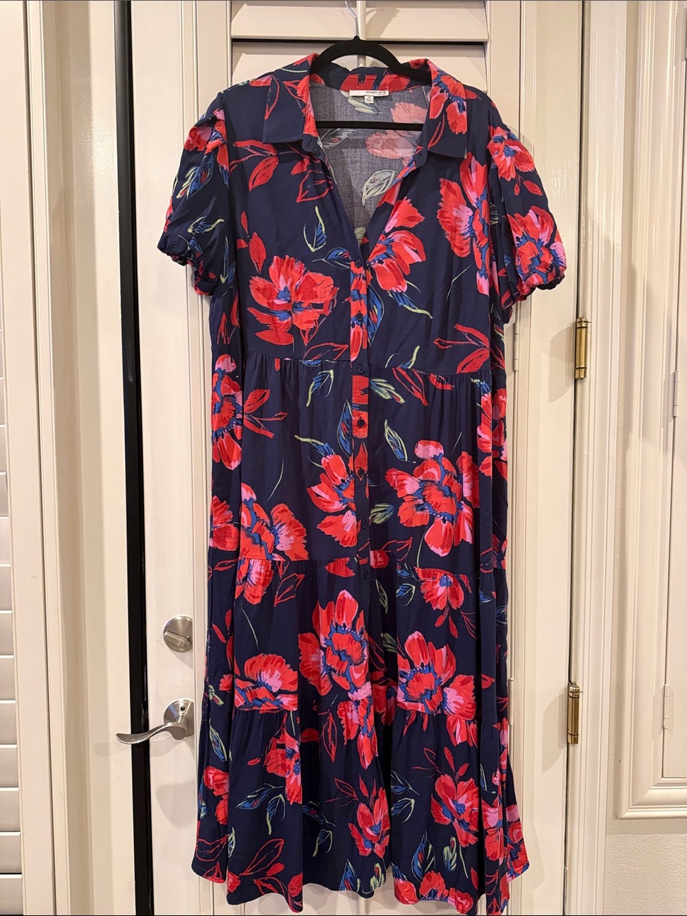 Floral Button-Front Midi Dress in Navy with Red Bloom